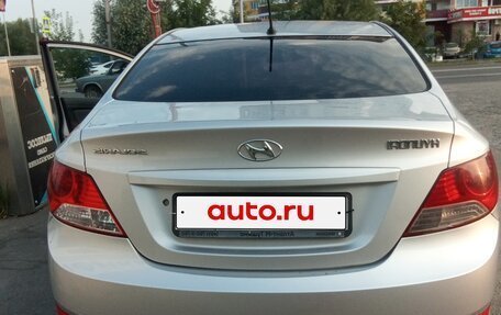 Hyundai Solaris II рестайлинг, 2011 год, 600 000 рублей, 4 фотография