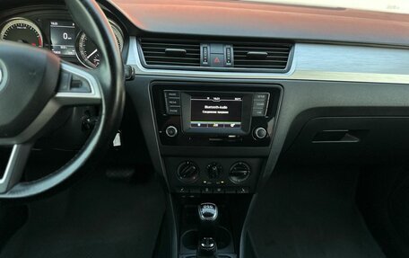 Skoda Rapid I, 2017 год, 1 060 000 рублей, 10 фотография