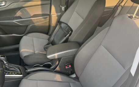 Hyundai Solaris II рестайлинг, 2017 год, 1 400 000 рублей, 8 фотография