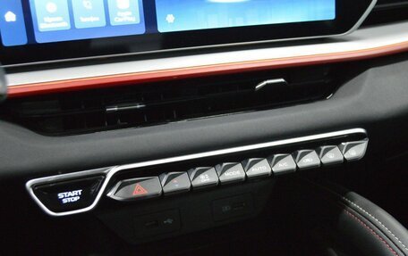 Geely Coolray I, 2024 год, 2 200 000 рублей, 15 фотография