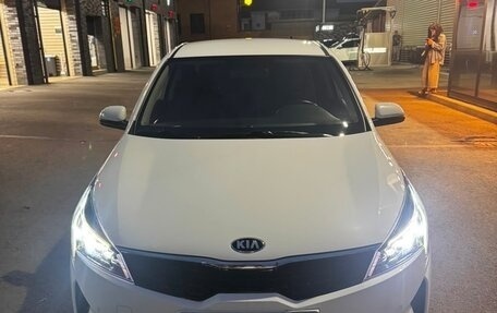 KIA Rio IV, 2021 год, 1 790 000 рублей, 5 фотография