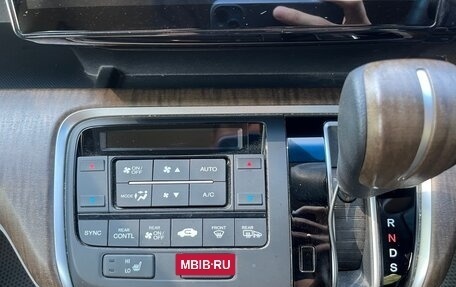 Honda Stepwgn IV, 2019 год, 2 300 000 рублей, 13 фотография