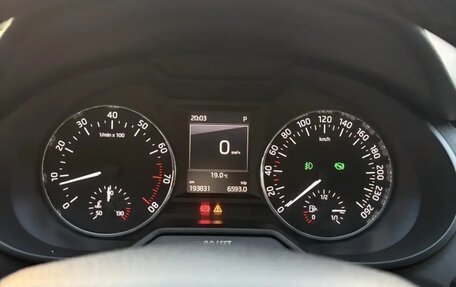 Skoda Octavia, 2015 год, 1 400 000 рублей, 10 фотография