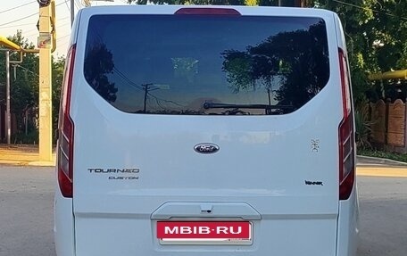 Ford Tourneo Custom I рестайлинг, 2013 год, 2 200 000 рублей, 4 фотография