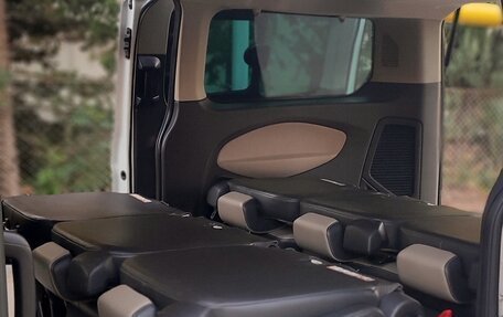 Ford Tourneo Custom I рестайлинг, 2013 год, 2 200 000 рублей, 24 фотография