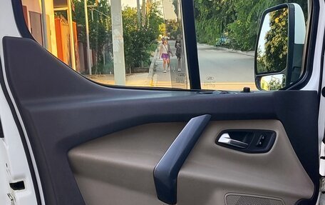 Ford Tourneo Custom I рестайлинг, 2013 год, 2 200 000 рублей, 34 фотография