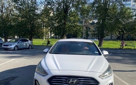 Hyundai Sonata VII, 2019 год, 920 000 рублей, 2 фотография