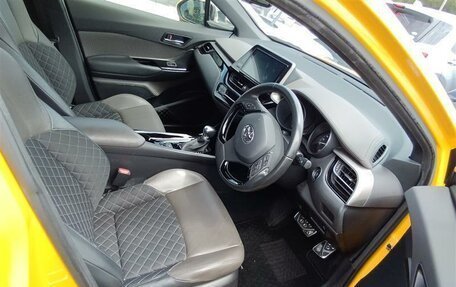Toyota C-HR I рестайлинг, 2021 год, 2 550 000 рублей, 10 фотография