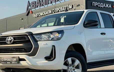 Toyota Hilux VIII, 2020 год, 3 970 000 рублей, 2 фотография