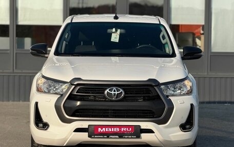 Toyota Hilux VIII, 2020 год, 3 970 000 рублей, 3 фотография
