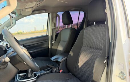 Toyota Hilux VIII, 2020 год, 3 970 000 рублей, 30 фотография