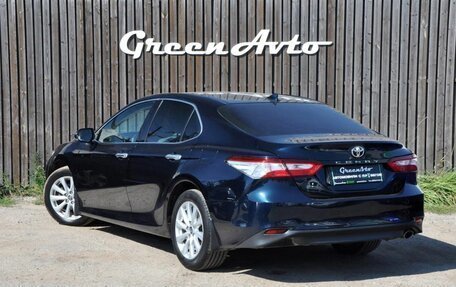 Toyota Camry, 2020 год, 2 300 000 рублей, 7 фотография