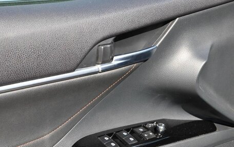 Toyota Camry, 2020 год, 2 300 000 рублей, 12 фотография