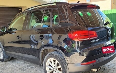 Volkswagen Tiguan II, 2016 год, 1 850 000 рублей, 5 фотография