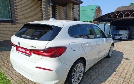 BMW 1 серия, 2020 год, 2 150 000 рублей, 3 фотография