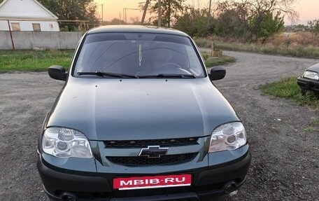 Chevrolet Niva I рестайлинг, 2011 год, 540 000 рублей, 5 фотография