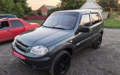 Chevrolet Niva I рестайлинг, 2011 год, 540 000 рублей, 2 фотография