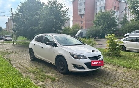 Opel Astra J, 2013 год, 600 000 рублей, 3 фотография