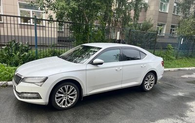 Skoda Superb III рестайлинг, 2022 год, 2 300 000 рублей, 1 фотография