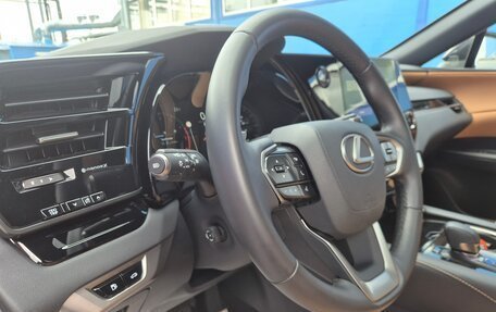 Lexus RX IV рестайлинг, 2024 год, 6 745 000 рублей, 17 фотография