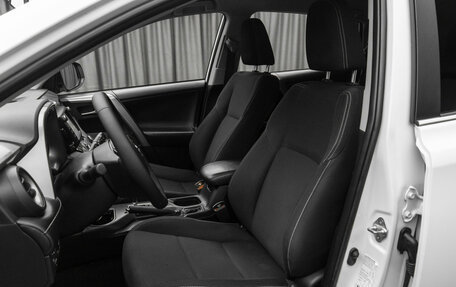Toyota RAV4, 2017 год, 2 450 000 рублей, 9 фотография