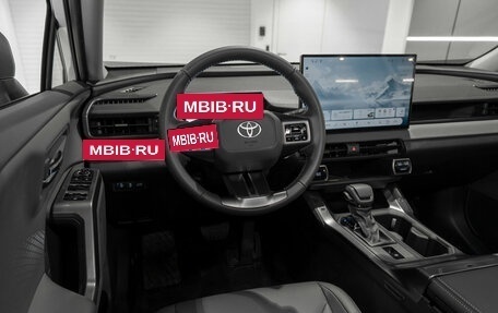 Toyota RAV4, 2026 год, 4 150 000 рублей, 7 фотография