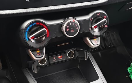 KIA Rio IV, 2018 год, 1 060 000 рублей, 9 фотография