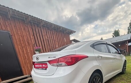Hyundai Avante, 2011 год, 720 000 рублей, 6 фотография