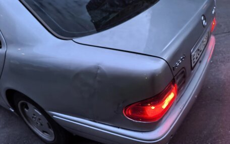 Mercedes-Benz E-Класс, 2001 год, 320 000 рублей, 3 фотография