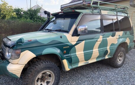Mitsubishi Pajero III рестайлинг, 1993 год, 500 000 рублей, 2 фотография