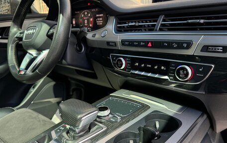 Audi Q7, 2016 год, 4 000 000 рублей, 15 фотография