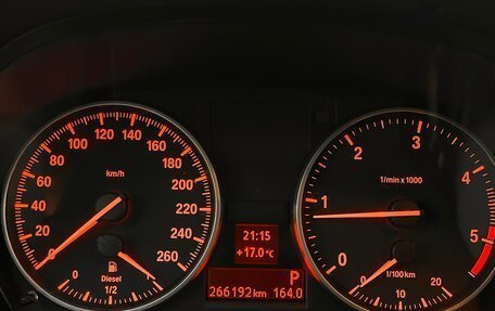 BMW 3 серия, 2009 год, 1 350 000 рублей, 13 фотография