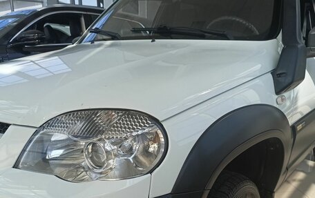 Chevrolet Niva I рестайлинг, 2015 год, 610 000 рублей, 7 фотография