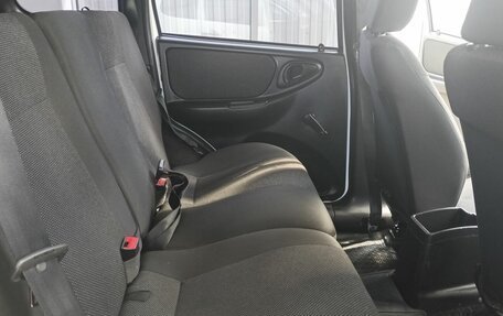 Chevrolet Niva I рестайлинг, 2015 год, 610 000 рублей, 15 фотография