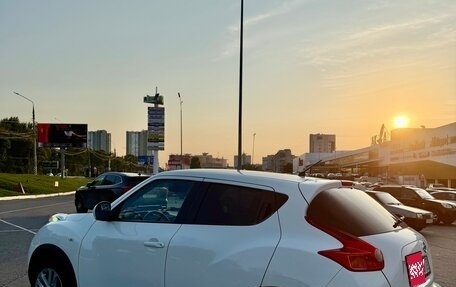 Nissan Juke II, 2013 год, 990 000 рублей, 4 фотография