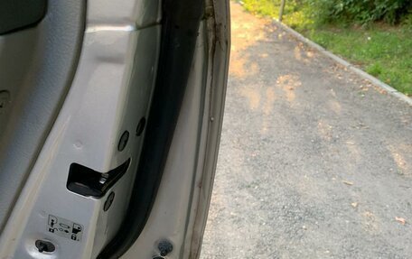 KIA Sorento IV, 2005 год, 750 000 рублей, 13 фотография