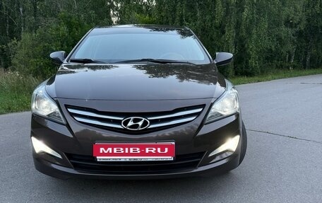 Hyundai Solaris II рестайлинг, 2014 год, 1 220 000 рублей, 13 фотография