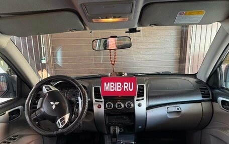 Mitsubishi Pajero Sport II рестайлинг, 2013 год, 1 900 000 рублей, 6 фотография