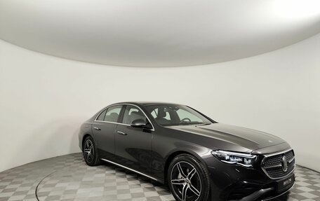 Mercedes-Benz E-Класс, 2026 год, 9 000 000 рублей, 2 фотография