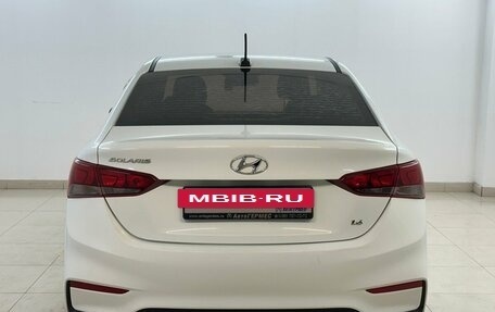 Hyundai Solaris II рестайлинг, 2017 год, 920 000 рублей, 3 фотография