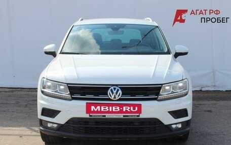 Volkswagen Tiguan II, 2020 год, 2 280 000 рублей, 2 фотография