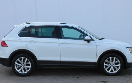 Volkswagen Tiguan II, 2020 год, 2 280 000 рублей, 8 фотография