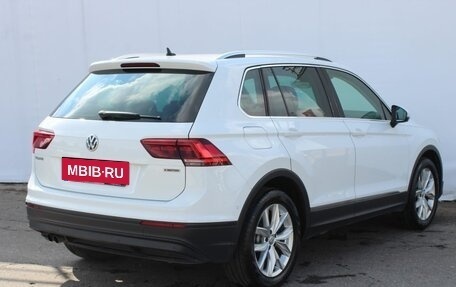 Volkswagen Tiguan II, 2020 год, 2 280 000 рублей, 7 фотография