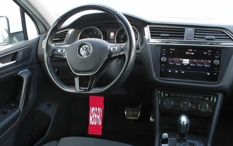 Volkswagen Tiguan II, 2020 год, 2 280 000 рублей, 15 фотография