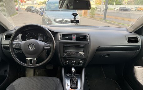 Volkswagen Jetta VI, 2013 год, 680 000 рублей, 4 фотография