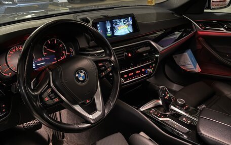 BMW 5 серия, 2019 год, 3 300 000 рублей, 6 фотография