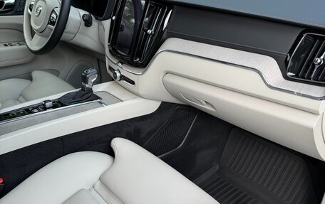 Volvo XC60 II, 2019 год, 4 500 000 рублей, 8 фотография
