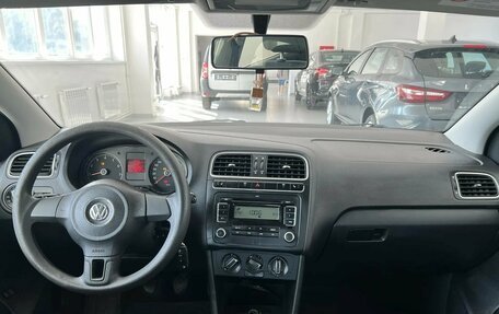 Volkswagen Polo VI (EU Market), 2012 год, 400 000 рублей, 14 фотография
