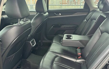 KIA K5, 2021 год, 2 240 000 рублей, 26 фотография
