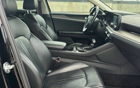 KIA K5, 2021 год, 2 240 000 рублей, 29 фотография